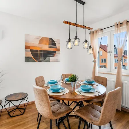 Daire Nexstay Design Mit Loggia Und Parkplatz *